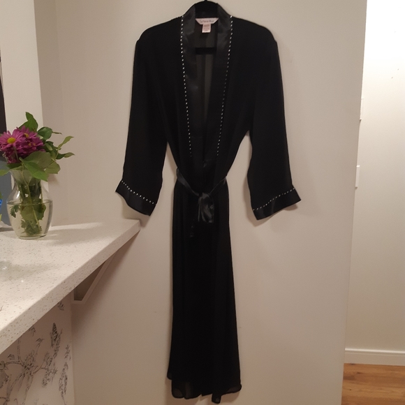 La Vie En Rose Intimates & Sleepwear La Vie En Rose Sheer Satin Rhinestone Robe Poshmark